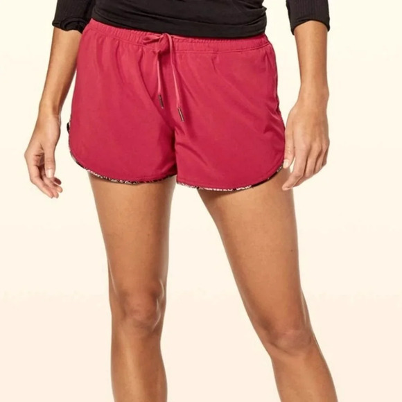 Lululemon Choose A Side Short Ruby Red Zen Garden Floral Multi 3" Inseam Size 6 - Picture 5 of 15